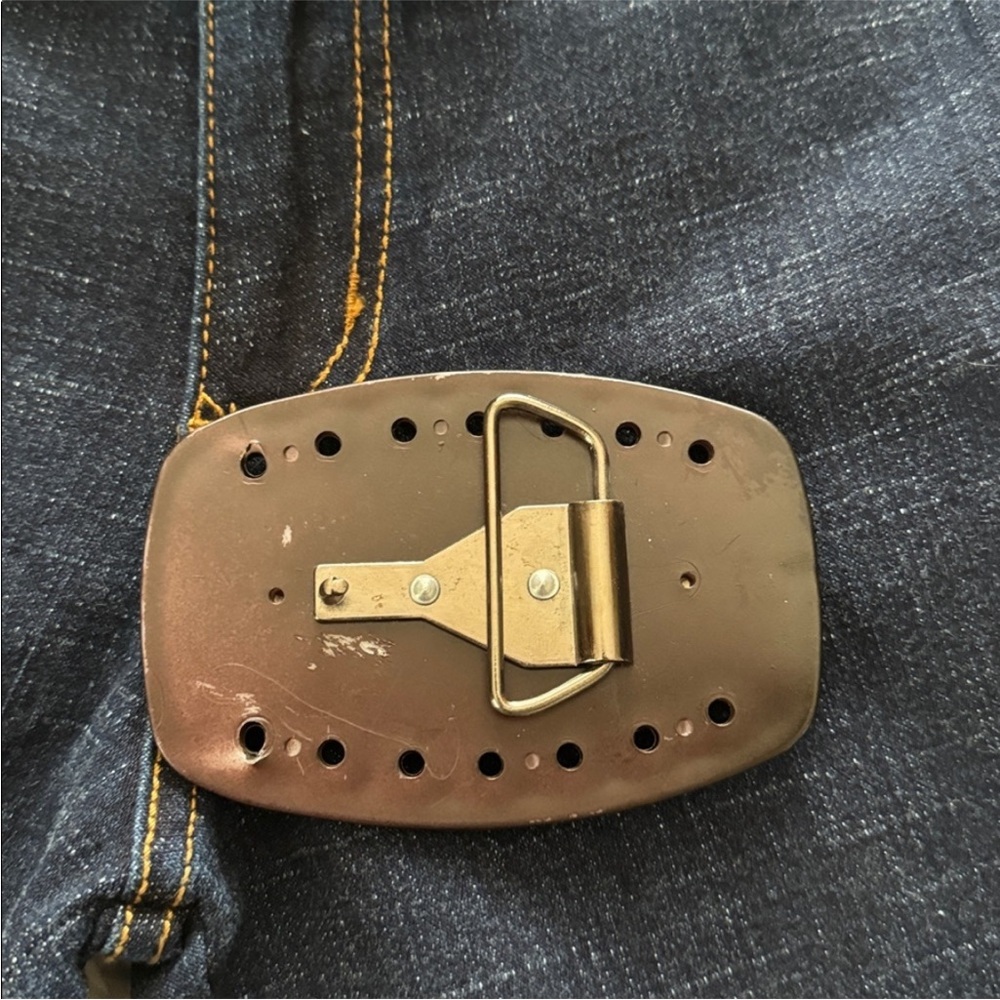 Watch LA Western Style Flare Jeans with Detachable Buckle - Picture 5 of 7